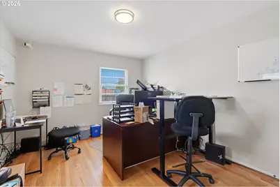 2706 NE Columbia Blvd, Portland, OR 97211 - Photo 9