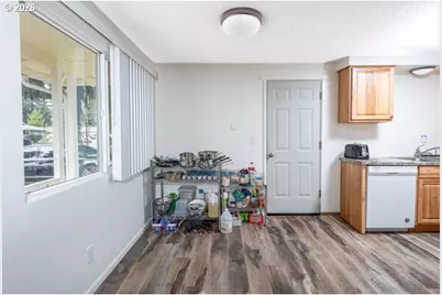 556 Cinderella Loop, Eugene, OR 97404 - Photo 9