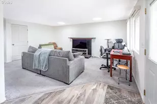 556 Cinderella Loop, Eugene, OR 97404 - Photo 5