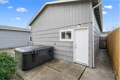 1051 W Oak St, Lebanon, OR 97355 - Photo 29