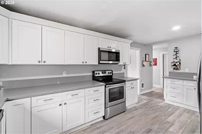 1051 W Oak St, Lebanon, OR 97355 - Photo 9