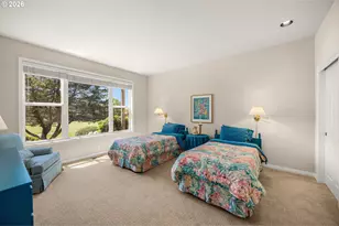 15748 NW Claremont Dr, Portland, OR 97229 - Photo 17