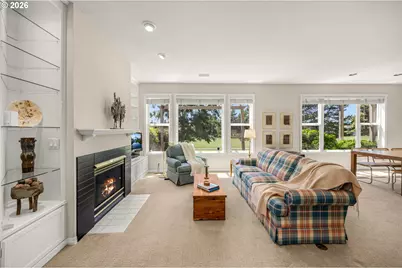 15748 NW Claremont Dr, Portland, OR 97229 - Photo 13