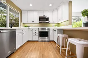 17511 NW Santiam Dr, Portland, OR 97229 - Photo 9