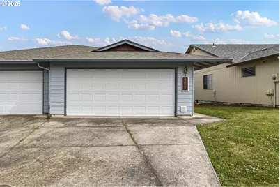 702 Benjamin Ave, Cottage Grove, OR 97424 - Photo 1