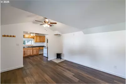 1649 Elm St, Sweet Home, OR 97386 - Photo 7