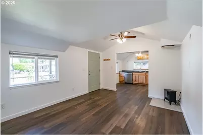 1649 Elm St, Sweet Home, OR 97386 - Photo 5