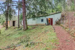 3805 Briar Knob Loop, Scotts Mills, OR 97375 - Photo 29