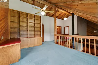 3805 Briar Knob Loop, Scotts Mills, OR 97375 - Photo 21