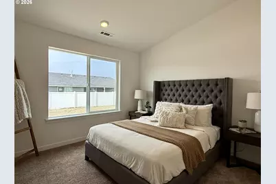 144 SW Eagle Dr, Boardman, OR 97818 - Photo 9