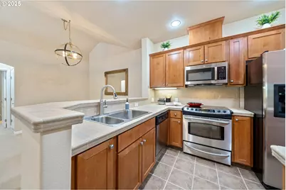 6840 Summerlinn Way, West Linn, OR 97068 - Photo 9