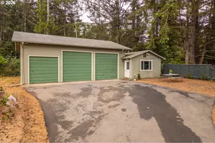 95715 Pinewood Ln, Brookings, OR 97415 - Photo 31