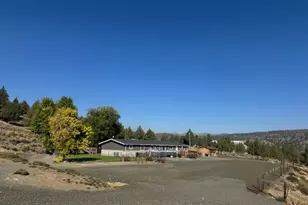 27637 La Costa Rd, John Day, OR 97845 - Photo 3