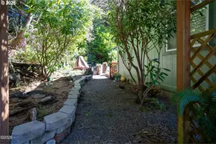 80 NE Keene Ave, Depoe Bay, OR 97341 - Photo 43