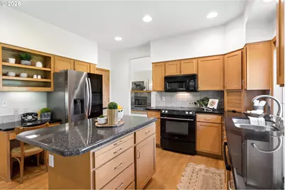25560 NW Linnea Dr, Hillsboro, OR 97124 - Photo 11