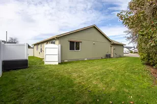 14703 NW 7th Pl, Vancouver, WA 98685 - Photo 33