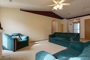 14703 NW 7th Pl, Vancouver, WA 98685 - Photo 9