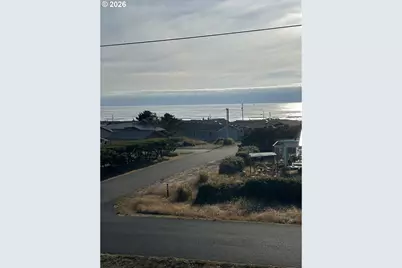 2701 NW Parker Ave, Waldport, OR 97394 - Photo 41