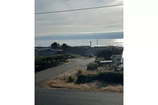 2701 NW Parker Ave, Waldport, OR 97394 - Photo 41