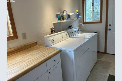 2701 NW Parker Ave, Waldport, OR 97394 - Photo 17