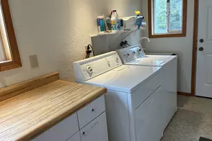 2701 NW Parker Ave, Waldport, OR 97394 - Photo 17