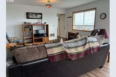 2701 NW Parker Ave, Waldport, OR 97394 - Photo 13