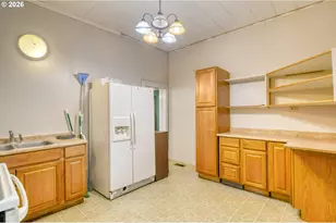 415 Van Buren St, Athena, OR 97813 - Photo 11