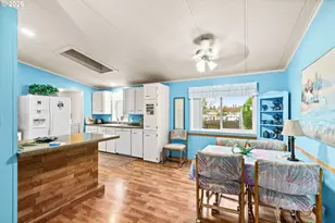 364 Scotts Glen Dr, Springfield, OR 97477 - Photo 9