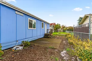 364 Scotts Glen Dr, Springfield, OR 97477 - Photo 17