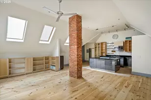 2566 NW Lovejoy St, Portland, OR 97210 - Photo 17