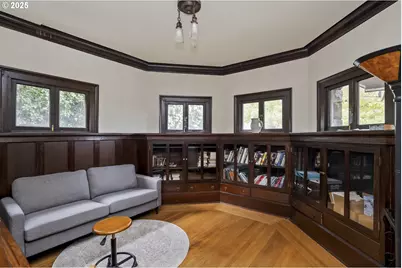 2566 NW Lovejoy St #6, Portland, OR 97210 - Photo 7