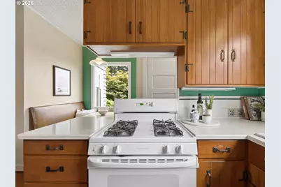 6154 SE Taylor Ct, Portland, OR 97215 - Photo 15