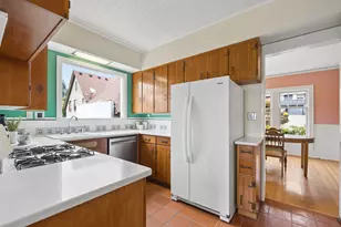 6154 SE Taylor Ct, Portland, OR 97215 - Photo 13