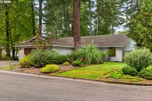 3715 Division Ct, Lake Oswego, OR 97035 - Photo 3