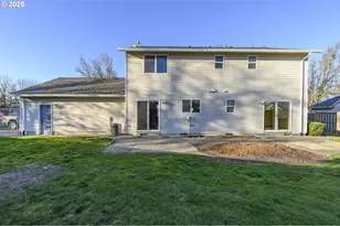 1318 NE Grandhaven St, McMinnville, OR 97128 - Photo 35