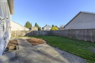 1318 NE Grandhaven St, McMinnville, OR 97128 - Photo 31