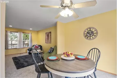 1318 NE Grandhaven St, McMinnville, OR 97128 - Photo 13