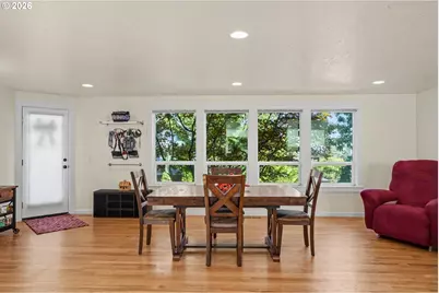 1685 Hillcrest Ct NW, Salem, OR 97304 - Photo 15