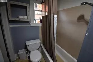 309 W 7th St, The Dalles, OR 97058 - Photo 11