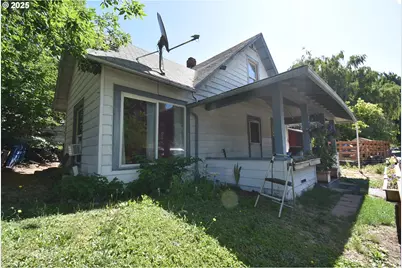 309 W 7th St, The Dalles, OR 97058 - Photo 3