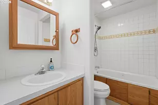 10700 SE 16th St, Vancouver, WA 98664 - Photo 23
