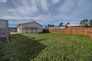 150 N 11th St, Lakeside, OR 97449 - Photo 9