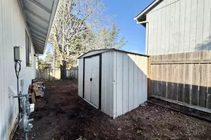 2715 SW 31st St, Gresham, OR 97080 - Photo 33