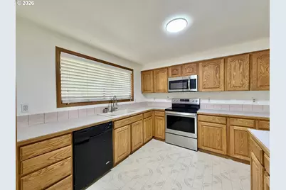 2715 SW 31st St, Gresham, OR 97080 - Photo 13