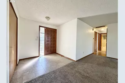 2715 SW 31st St, Gresham, OR 97080 - Photo 5