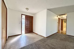 2715 SW 31st St, Gresham, OR 97080 - Photo 5