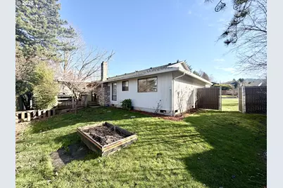 2715 SW 31st St, Gresham, OR 97080 - Photo 27