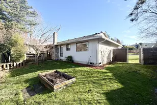 2715 SW 31st St, Gresham, OR 97080 - Photo 27