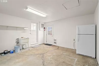 220 NW Lincoln St, Sheridan, OR 97378 - Photo 17