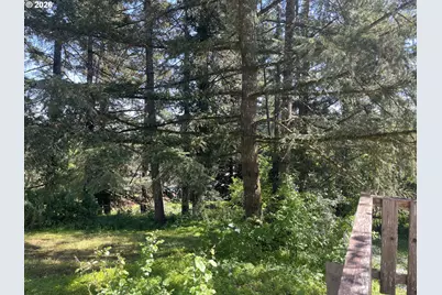 321 NW Willamina Dr, Willamina, OR 97396 - Photo 23